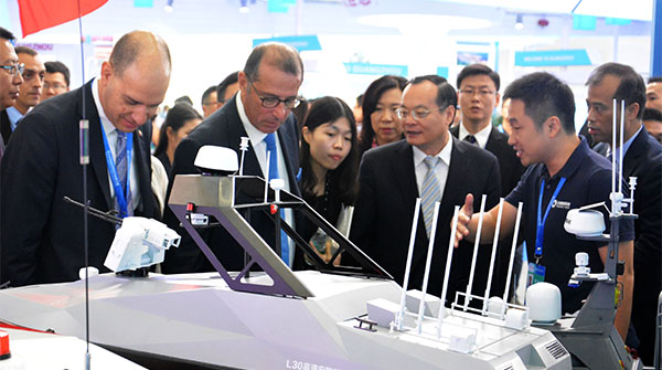 中以科技创新投资大会--当创新国度遇到中国的云洲无人艇